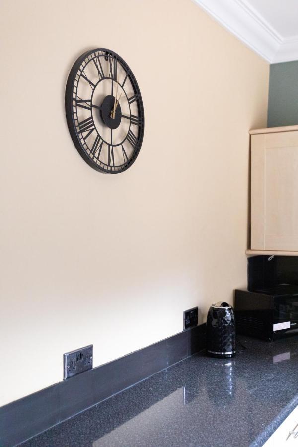 Milton Stays - Cosy 2 Bed House, 15 Min Walk To York City Center, For Up To 6 - With Period Features, Fireplace, Superfast Wi-Fi, Private Garden, Free On Street Parking Экстерьер фото